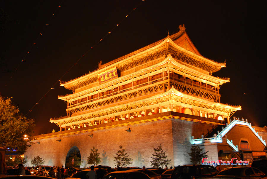 The Xian Old City Wall night view