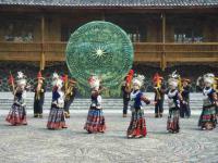 miao people dancing