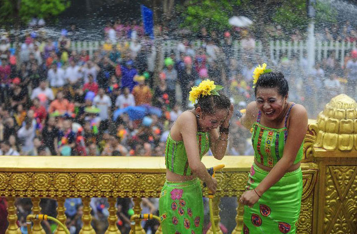 Dai girls at Yunnan Xishuangbanna Water Splashing Festvial