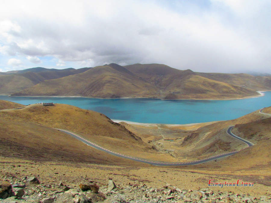 Yamdrok Lake