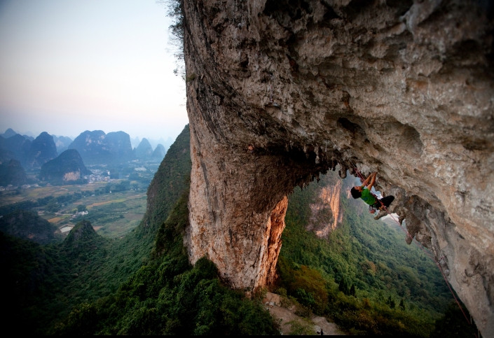 Yangshuo Moon Hill rock climbing