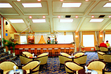 Bar, Yangtze Star