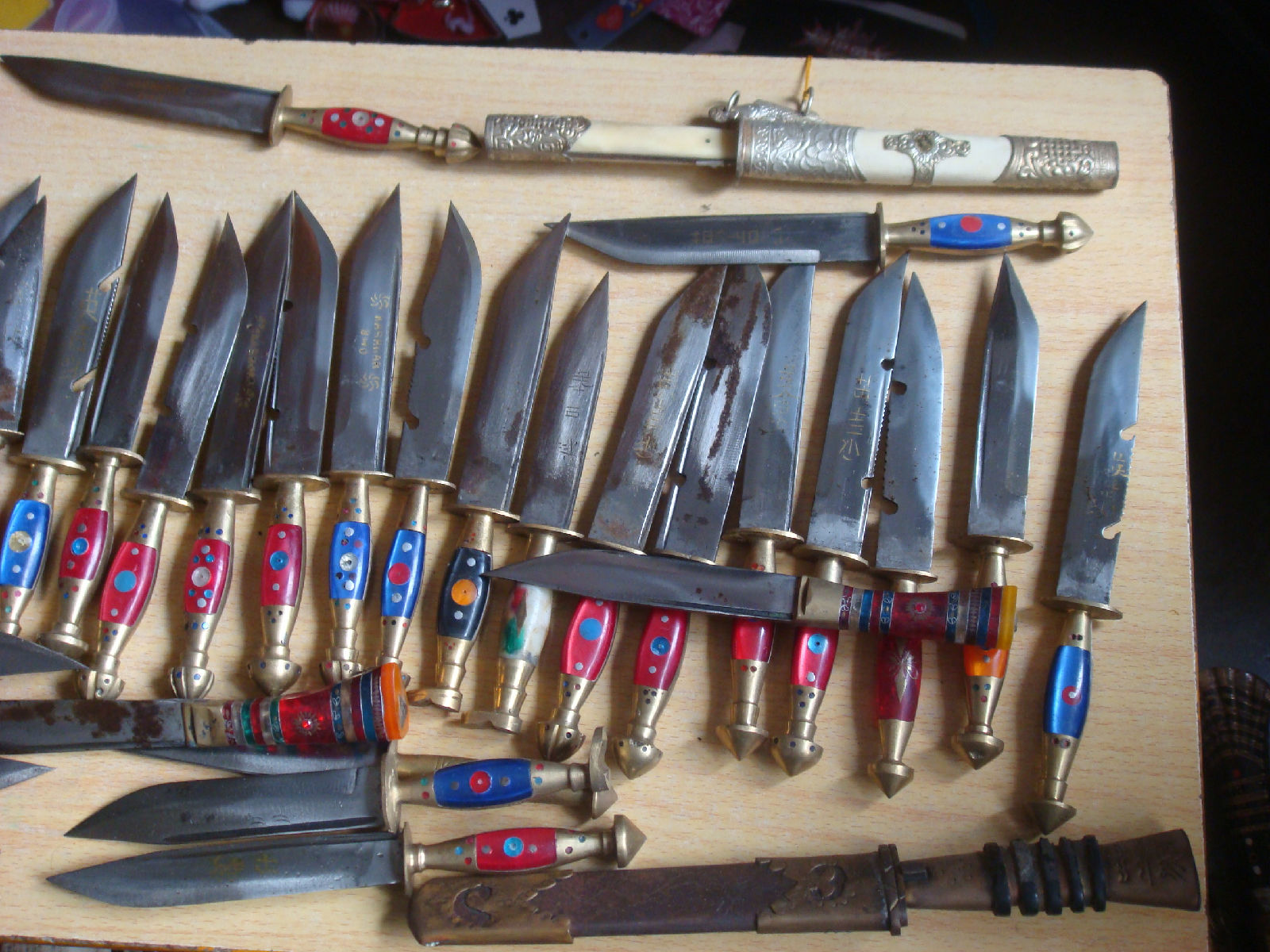 Beautiful knives for Sale, Yengisar Pictures, Images of Xinjiang