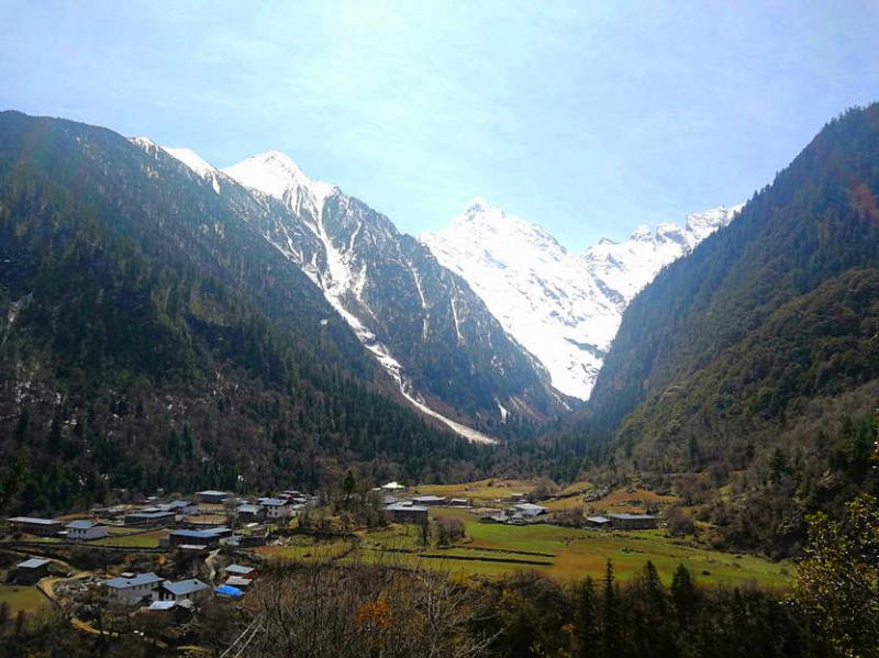 Trekking Yubeng Village MeiliSnow Mountain in Shangri-la Yunnan