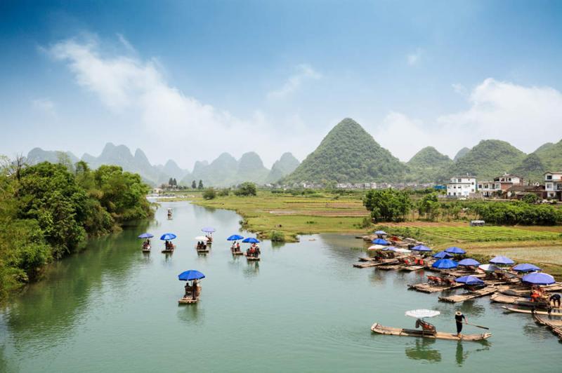 Take a bamboo raft down Yulong River