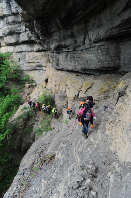 Zhangjiajie adventure tours