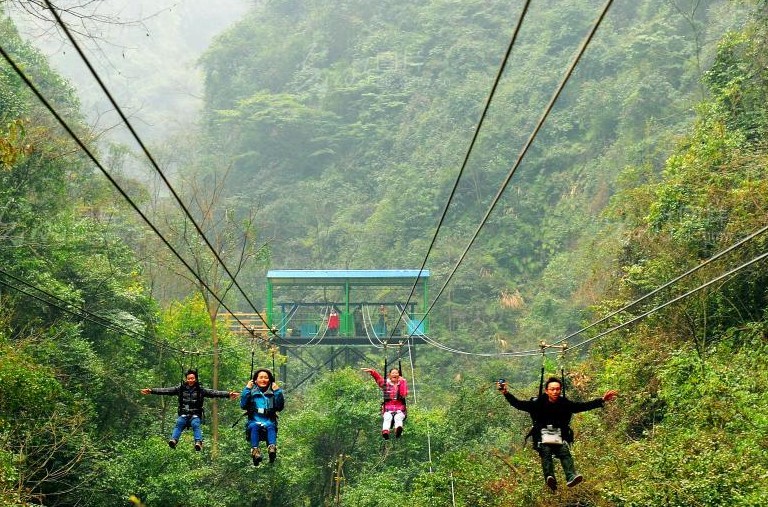 The strop sliding in Zhangjaijie